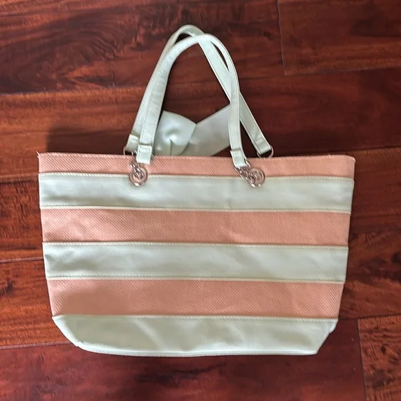 Ulta Beauty | Medium Purse Tote Beach Bag Mint & Cream Striped 7" x 9" x… - Picture 12 of 13